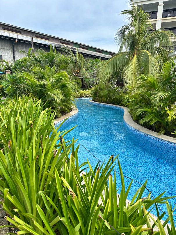 Resort pool and lazy river